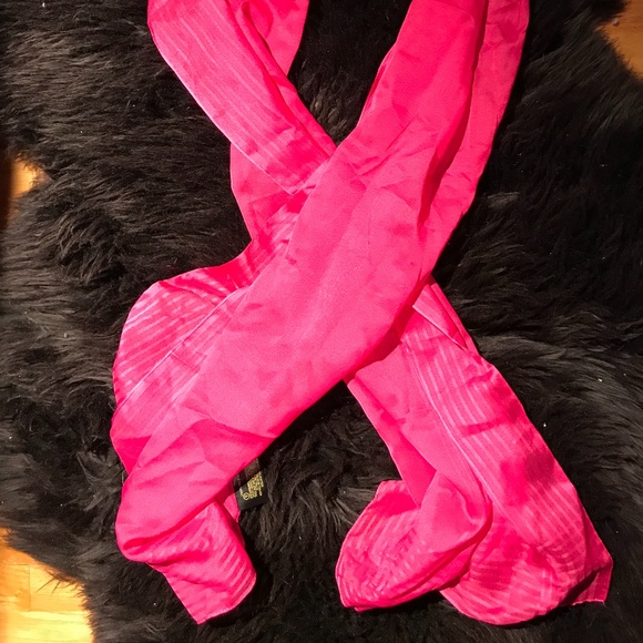 Bright Pink Sheer Scarf - Made in Italy - Picture 5 of 6